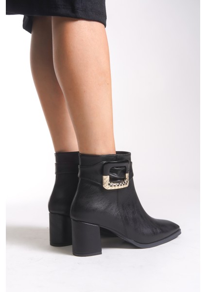 Kadın Toka Detaylı Topuklu Bot 00121050 fırsatları