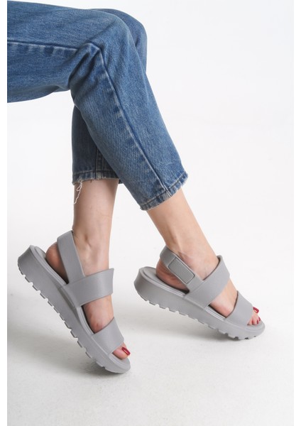 Avkiasha Kadın Sandalet 001230 fiyatları