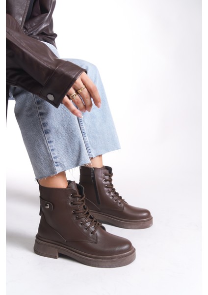 Ysalaema Kadın Postal Bot 001202