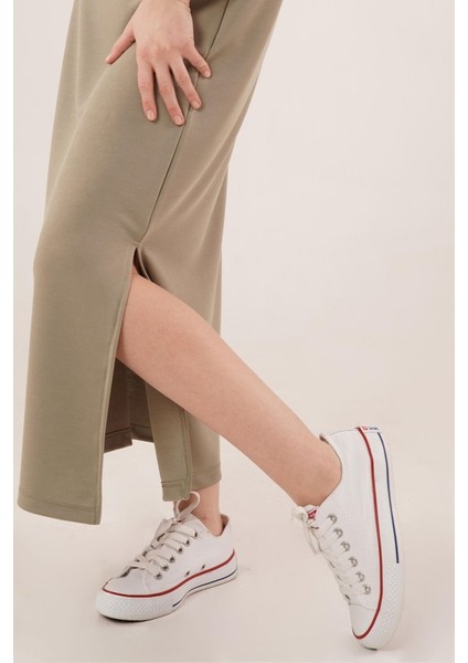 Yırtmaç Detaylı Kısa Kollu Salaş Maxi Yağ Yeşili Elbise fiyatları