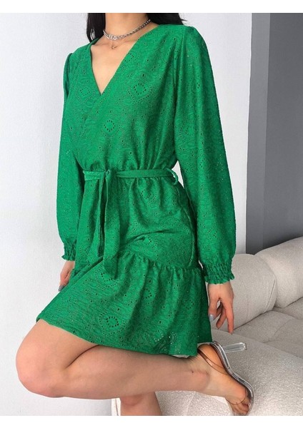 Kadın Fırsat Ürünü Kruvaze Yaka Güpürlü Mini Elbise fırsatları