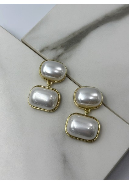 Gold Detaylı Çift Inci Taşlı Sallantılı Küpe