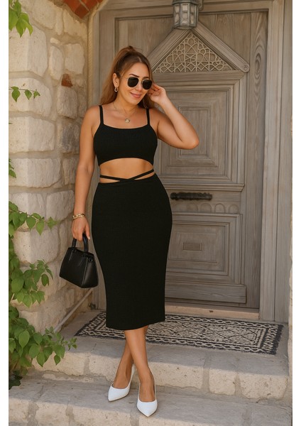 Kadın Askılı Crop Bel Detaylı Derin Yırtmaçlı Etek Triko Ikili Takım