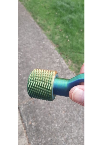 Yeni Büyük Anahtar Fidget Oyuncak Kaydır ve Döndür Orta Knurl (Sadece Plastik Aparattır!!!) fiyatları