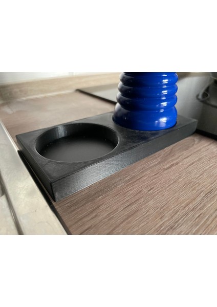 Yeni Le Creuset Tuz Biber Değirmeni Tutucu (Sadece Plastik Aparattır!!!) fiyatları