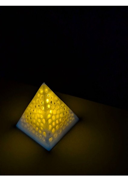 Yeni Voronoi Çay Işık Piramidi (Sadece Plastik Aparattır!!!) modelleri