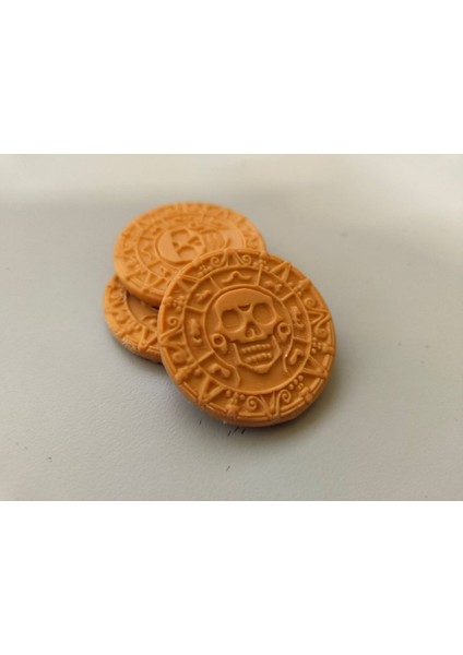 Yeni Lanetli Korsan Madeni Parası (Daha Pürüzsüz) (Sadece Plastik Aparattır!!!) fiyatları