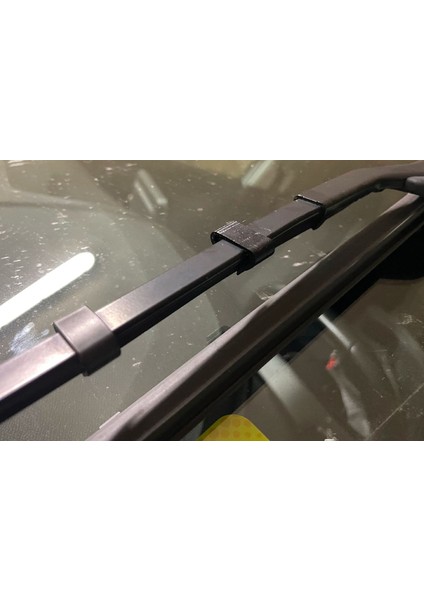 Yeni Peugeot 3008/5008 - Ön Cam Silecek Hortumu Tutucu Klipsi (Sadece Plastik Aparattır!!!)