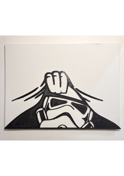 Yeni Pkapaklarının Altında Stormtrooper (Sadece Plastik Aparattır!!!)