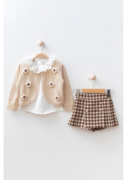 Papatya Detaylı ve Ekose Şortetekli Kız Çocuk 3 lü takım - Bej