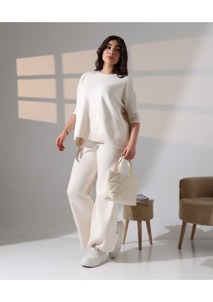 Zarif Dokunuş Düğme Detaylı Triko Takım fırsatları