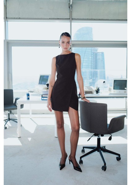 Kare Yaka Kolsuz Mini Elbise fiyatları