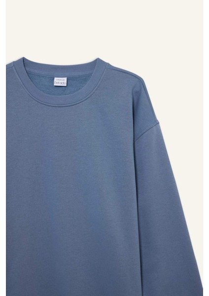 Relax Fit Bisiklet Yaka Kalın İçi Yumuşak Tüylü Basic Düz Sweatshirt T5139AZ25AU