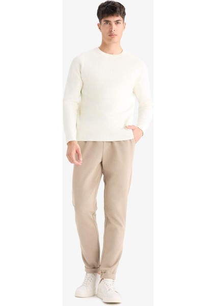 Jogger Fit Beli Bağcıklı Lastikli Esnek Kumaş Cepli Duble Paça Pantolon Y2651AZ25AU modelleri