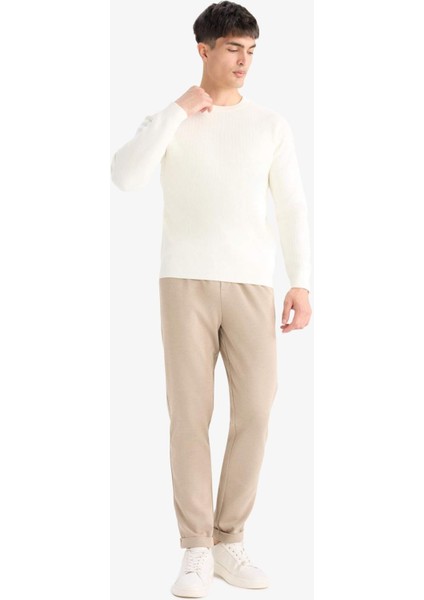 Jogger Fit Beli Bağcıklı Lastikli Esnek Kumaş Cepli Duble Paça Pantolon Y2651AZ25AU indirimleri