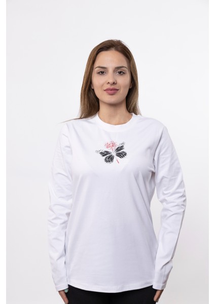 Kadın Uzun Kollu Kelebek Baskılı Beyaz Renk Tshırt