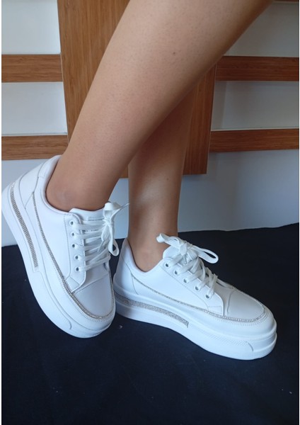 Kadın Yüksek Taban Rahat Şık Günlük Spor Ayakkabı Beyaz Renk fırsatları