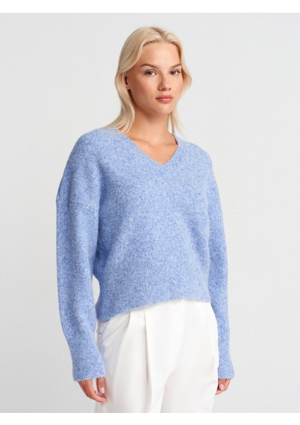 10645 V Yaka Yumuşak Dokulu Triko Kazak-Indigo M.