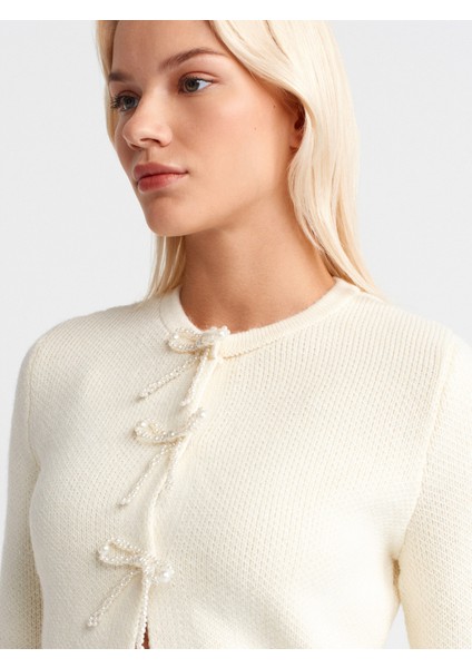 60983 Incili Fiyonk Aksesuarlı Triko Hırka-Ekru modelleri