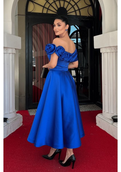 Saten Kumaş Gül Detaylı Midi Elbise - Saks Mavi fırsatları