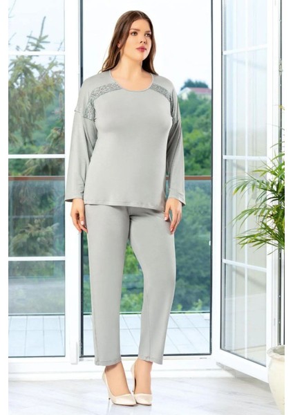 8810 Kadın Büyük Beden Uzun Kollu Dantel Detaylı Pijama Takım-Gri