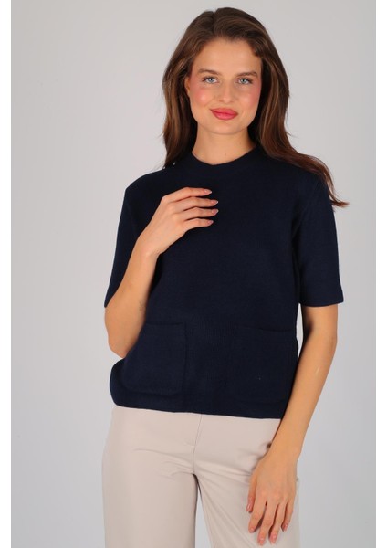 Kadın Lacivert Kısa Kol Cep Detay Kazak