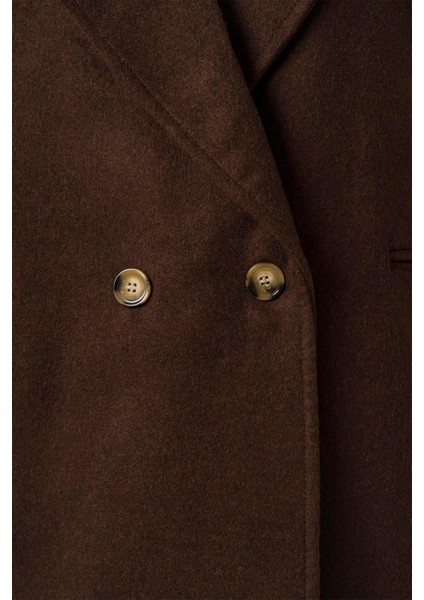 Kadın Acı Kahve Mevsimlik Kısa Kaşe Kaban modelleri