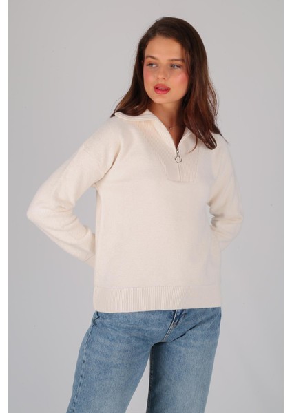 Kadın Ekru Yarım Fermuar Uzun Kol Kazak