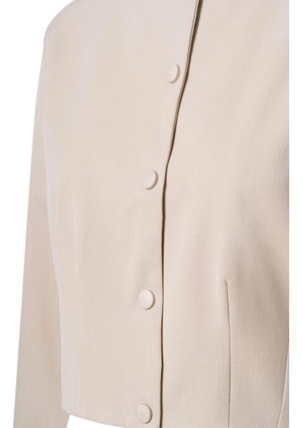 Bej Pile Detay Çıtçıtlı Ceket modelleri