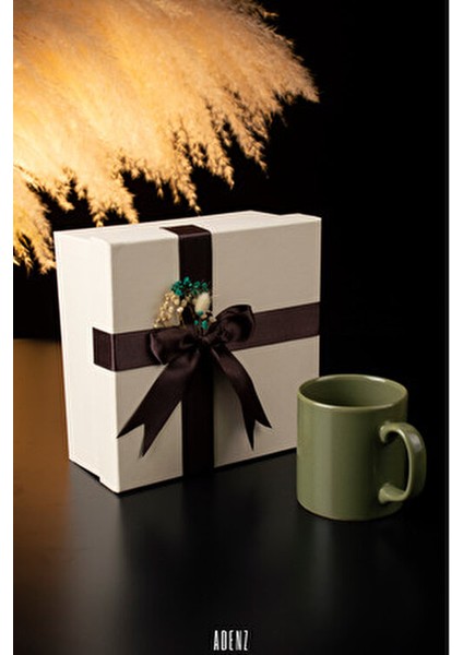 Hediye Kutusu Krem- Kırpık Kağıt - 1 Sınıf Kahverengi Saten Kurdele- Kuru Çiçek Süsleme modelleri