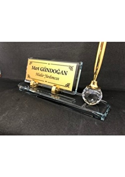 Masa İsimliği Şık Tasarım 1 Adet Altın Renkli ve Şeffaf fiyatları