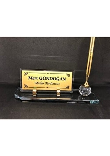 Masa İsimliği Şık Tasarım 1 Adet Altın Renkli ve Şeffaf modelleri