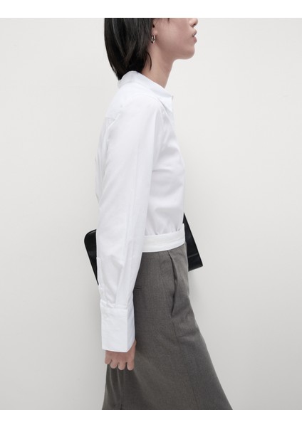 Saf Pamuk Düğmeli Gömlek