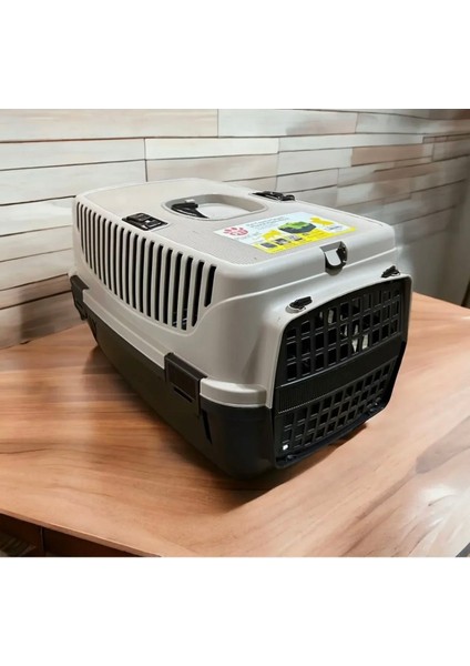 8-10 kg Kapasiteli Taşıma Çantası ve Xxl Kedi Tuvaleti modelleri