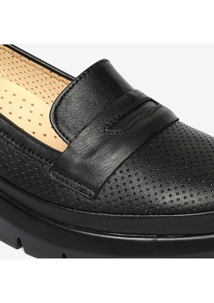 Kadın Siyah Hakiki Deri Casual Ayakkkabı 4Y2FA59016 indirimleri