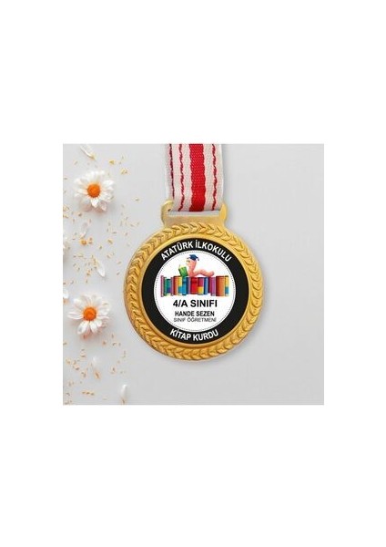 hemdem kişiye özel kitap kurdu madalyası (1 adet) fiyatları