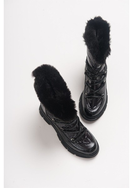 Kadın Bot – Parlak Deri, Kalın Tabanlı, Bağcıklı ve Rahat Kışlık Yürüyüş Ayakkabısı, Sezonun Trend Modeli