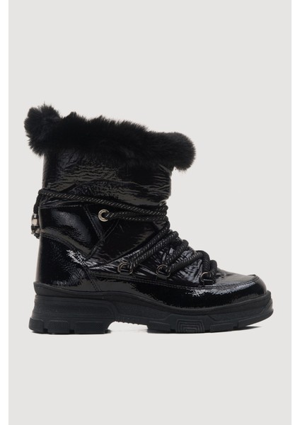 Kadın Bot – Parlak Deri, Kalın Tabanlı, Bağcıklı ve Rahat Kışlık Yürüyüş Ayakkabısı, Sezonun Trend Modeli fiyatları