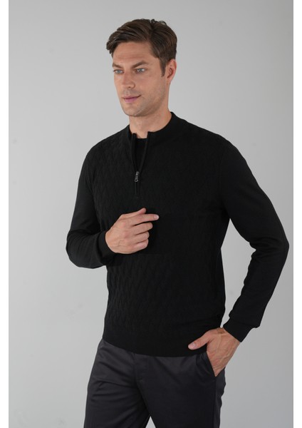 Siyah Yarım Balıkçı Yaka Fermuar Detaylı Jakarlı Erkek Triko TR23K23208_D99