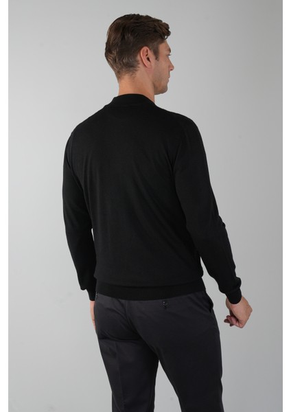 Siyah Yarım Balıkçı Yaka Fermuar Detaylı Jakarlı Erkek Triko TR23K23208_D99 fiyatları