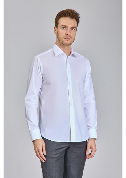 Beyaz Regular Fit Klasik Yaka Erkek Gömlek GMKLS250048_D01 modelleri