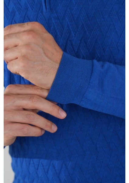 Erkek Yarım Balıkçı Yaka Fermuar Detaylı Jakarlı Triko Sax TR23K23208_D37 fırsatları