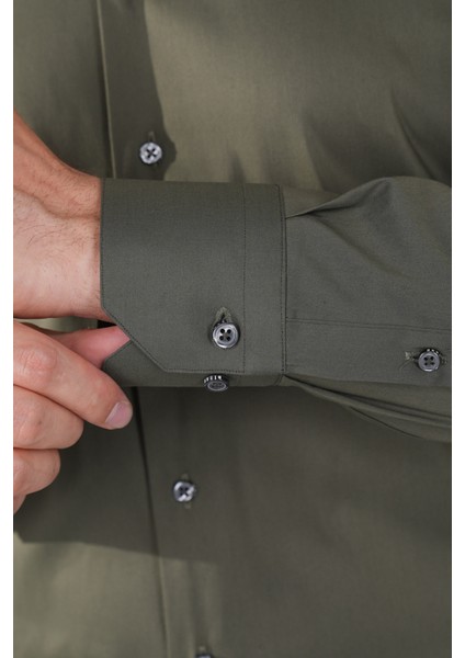 Regular Fit Klasik Yaka Cepsiz Haki Erkek Gömlek GMKLS4KC242059_D49 fırsatları