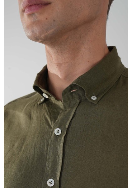 Regular Fit Paşa Yaka Cepsiz Sedef Düğmeli Haki Erkek Gömlek GMKTN250011_D49 modelleri