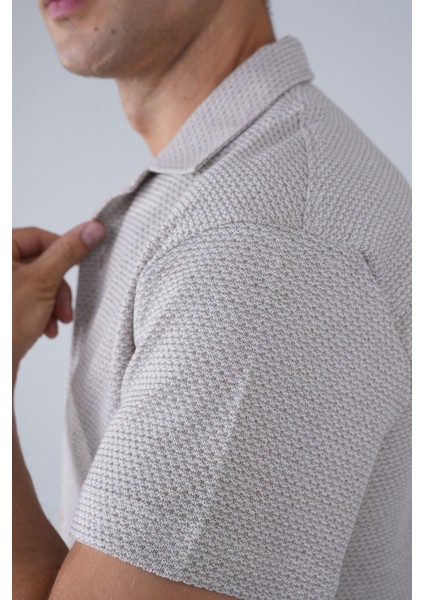 Regular Fit Kısa Kollu Örme Cepsiz Ekru Erkek Gömlek GMORM250003_D03 fırsatları