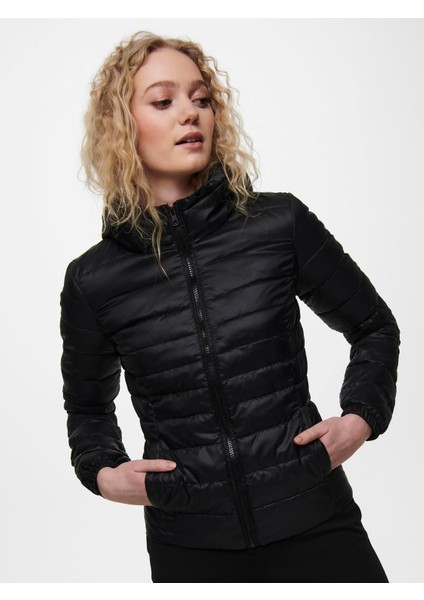ONLTAHOE HOOD JACKET OTW Siyah Kadın Ceket fiyatları