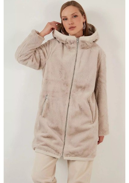 kadın beyaz çift taraflı kürklü mont mont 15208727 indirimleri