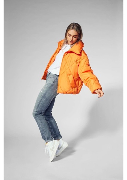 Bayan Oversize Şişme Mont 15242558 fırsatları