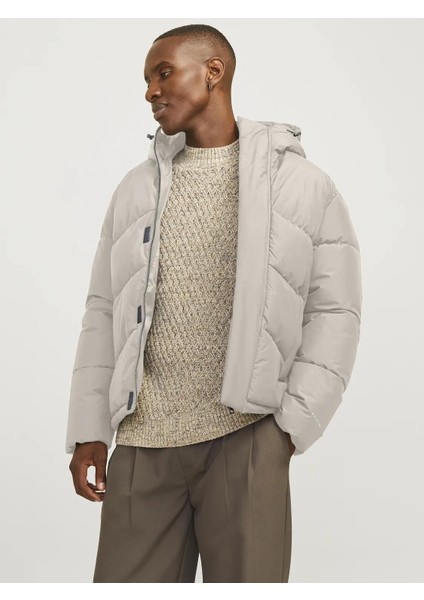 JJWORLD Moonbeam Su Geçirmez Kapüşonlu Erkek Puffer Ceket – Hafif ve Sıcak Kışlık Model