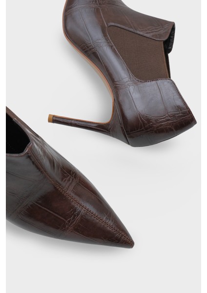 Kadın Lastikli Sivri Burun Topuklu Günlük Bot Inves Kahve modelleri